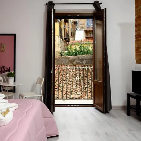 ベッド・アンド・ブレックファスト Mirose's 39 3*