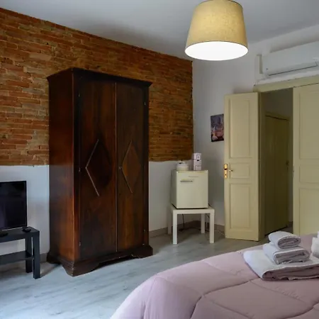 ベッド・アンド・ブレックファスト Mirose's 39 カステルブオーノ