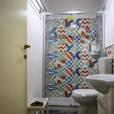 ベッド・アンド・ブレックファスト Mirose's 39 カステルブオーノ